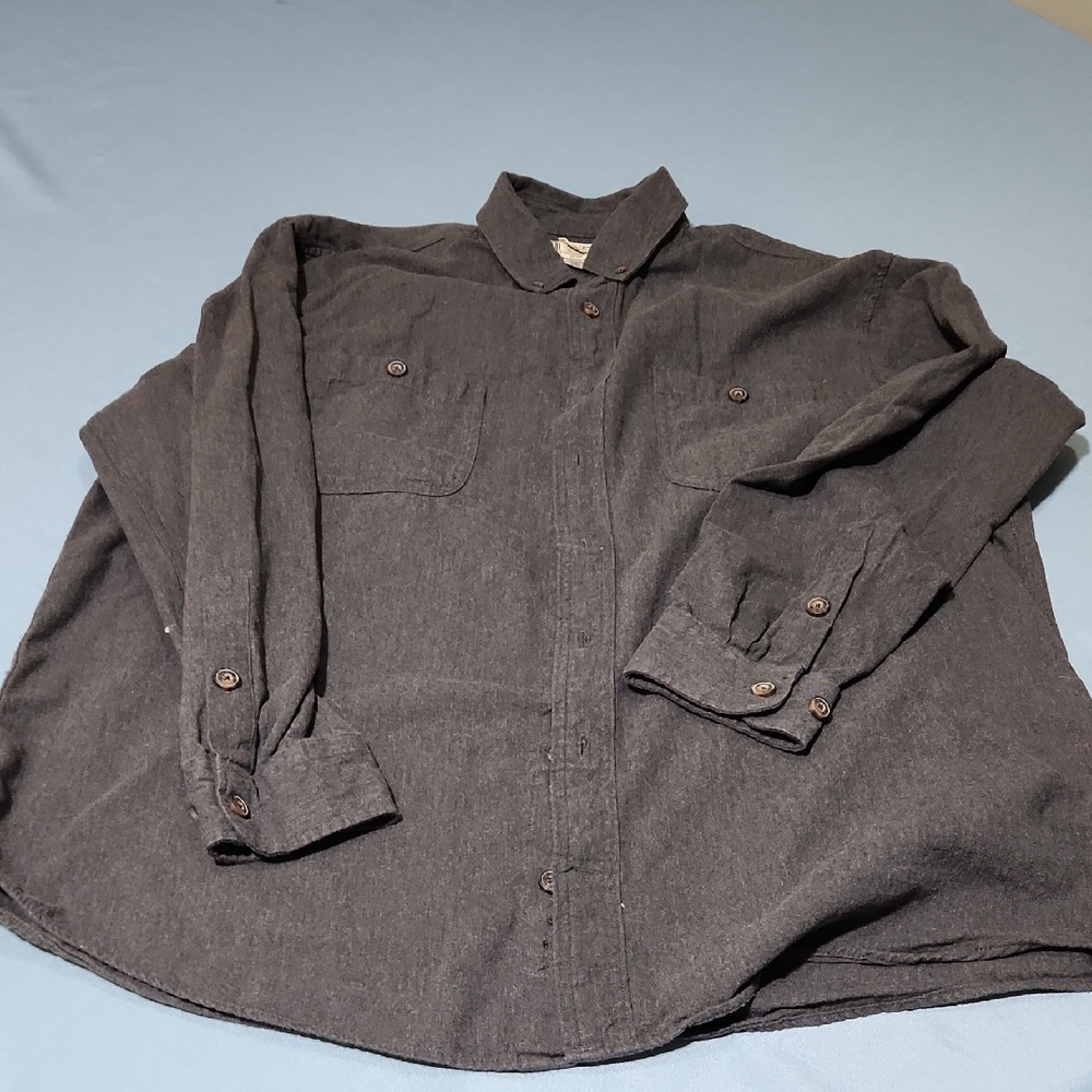 Duluth Trading Co Charcoal Button-Up Shirt. XLT.